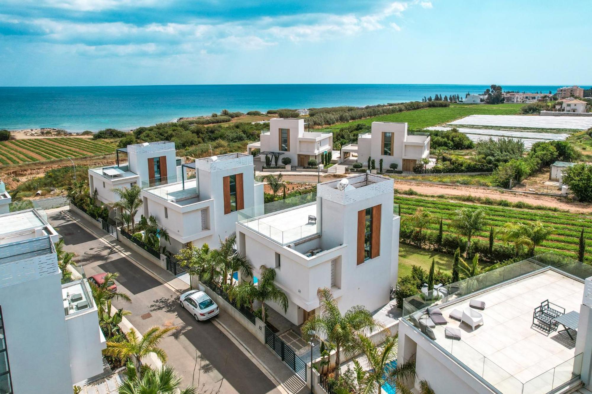 By The Beach Villa 12 Protarász Kültér fotó