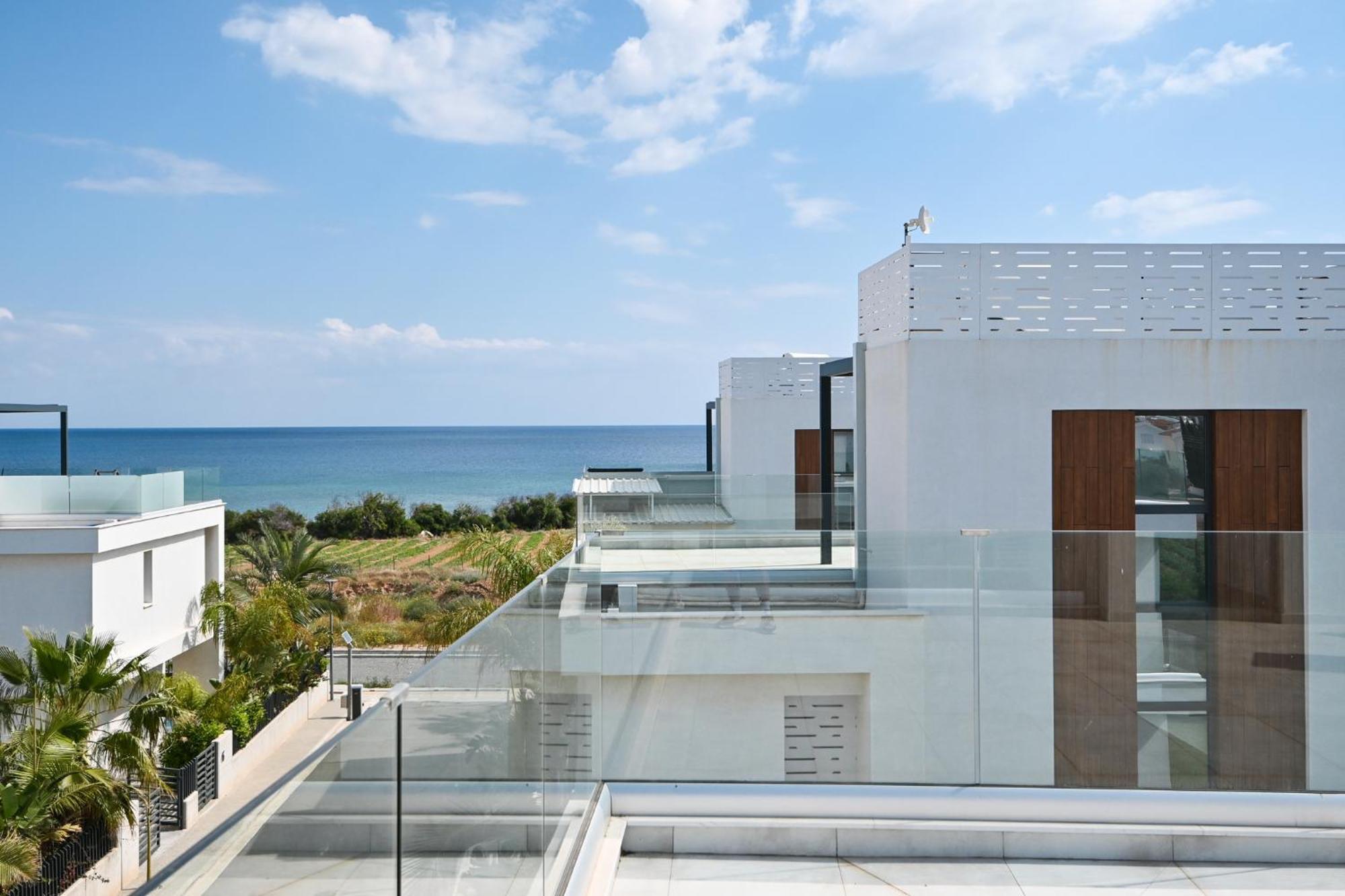 By The Beach Villa 12 Protarász Kültér fotó